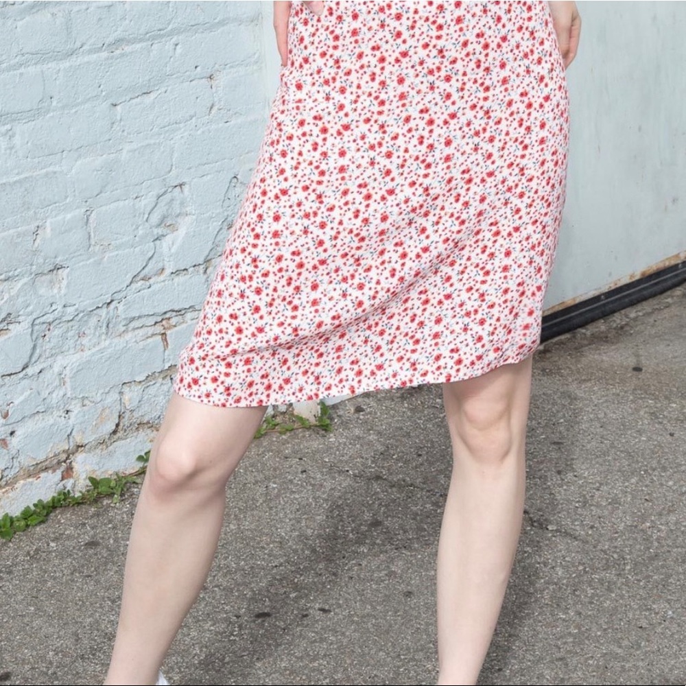 NWT Brandy Melville floral high wasted skirt